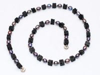 Lava-Perlenkette quadratisch 6x6mm schwarz blauen Perlen Länge ca. 48cm